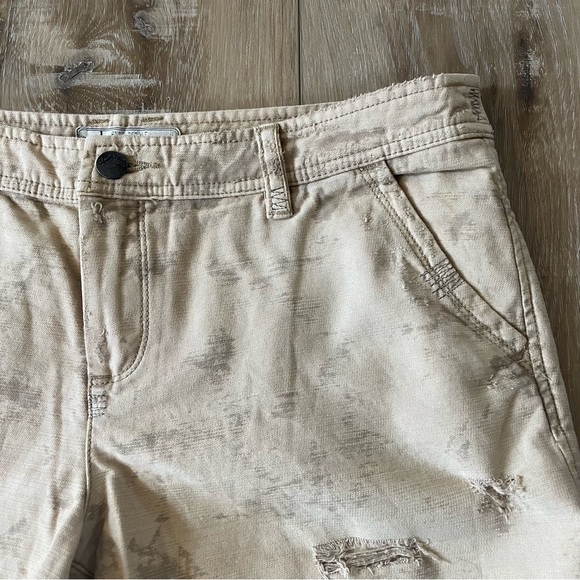 Free People Distressed Cutoff Short - Picture 3 of 13